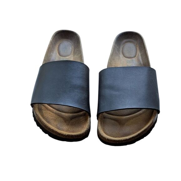 Birkenstock | Shoes | Birkenstock Betula Reggae Black  Birkenstock Betula US 10 EUR 41 Reggae Slide Black Birkoflor Sandals Open Toe